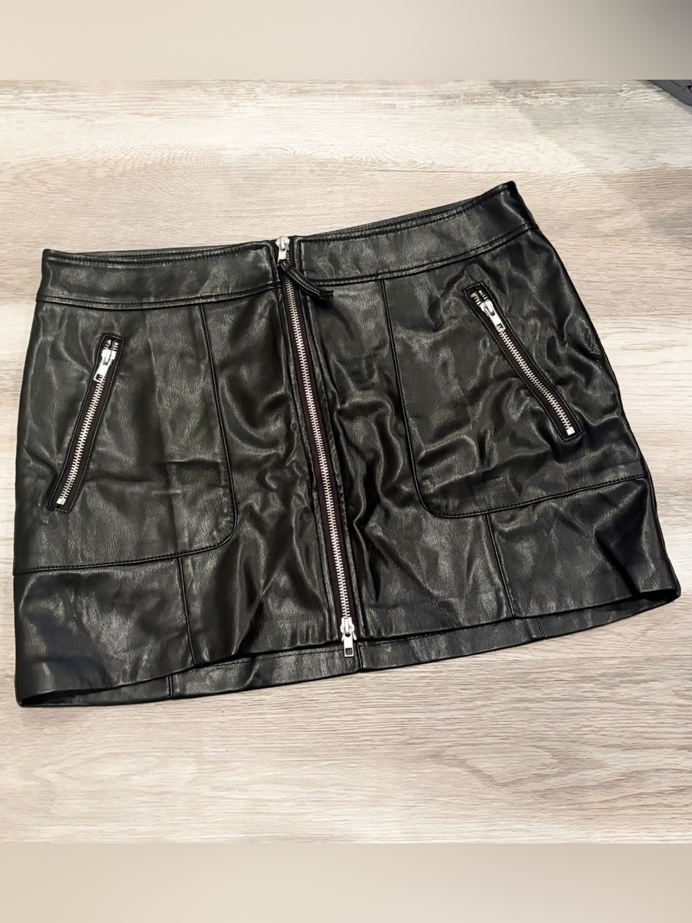 NWT STEVE MADDEN SKIRT
